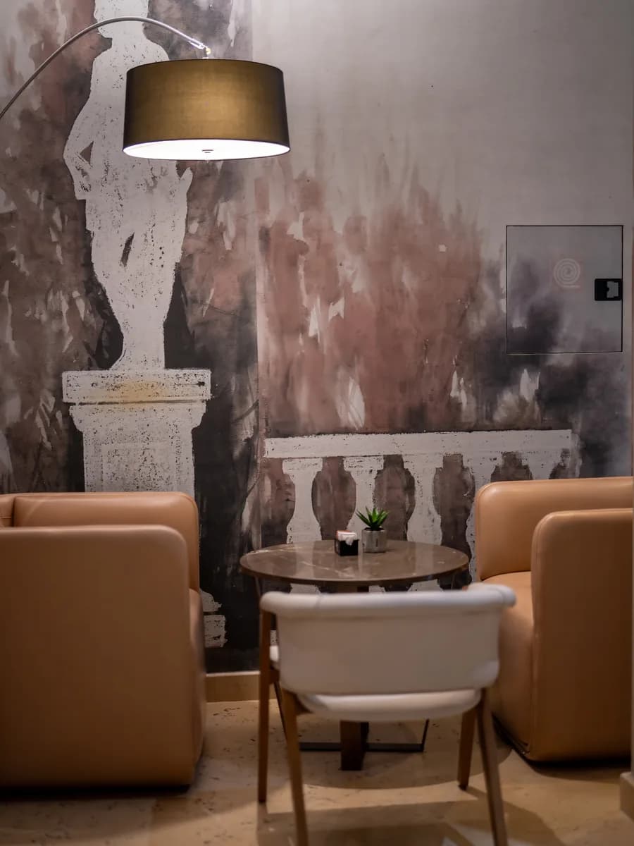 Hotel Lounge