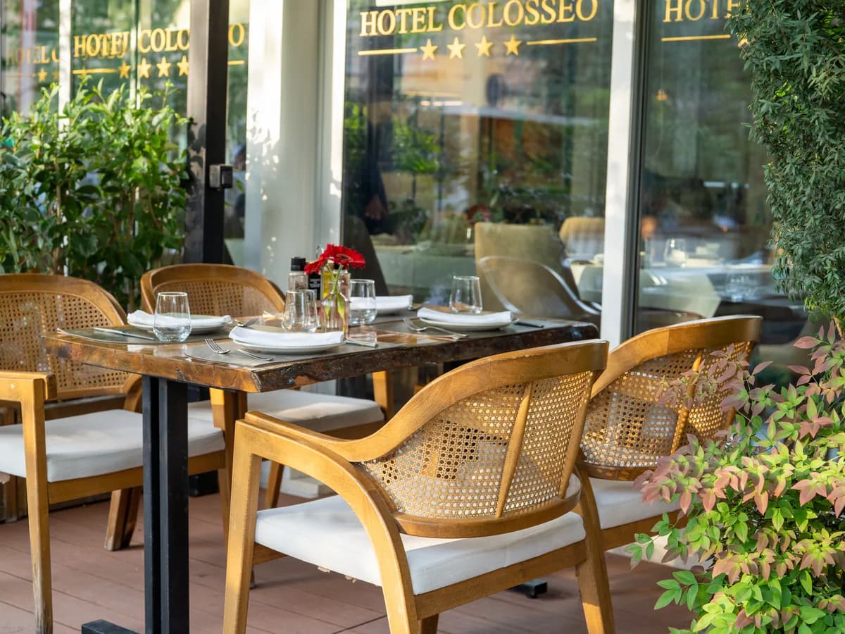 Restaurant Terrace